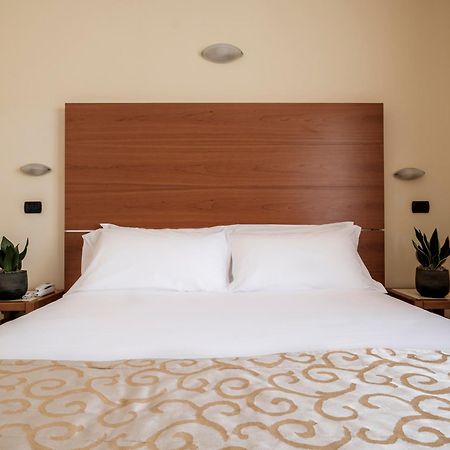 Hotel Lory Forlì Extérieur photo