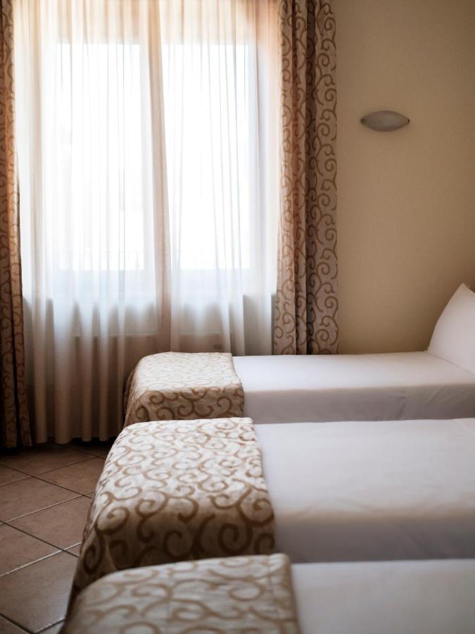Hotel Lory Forlì Extérieur photo